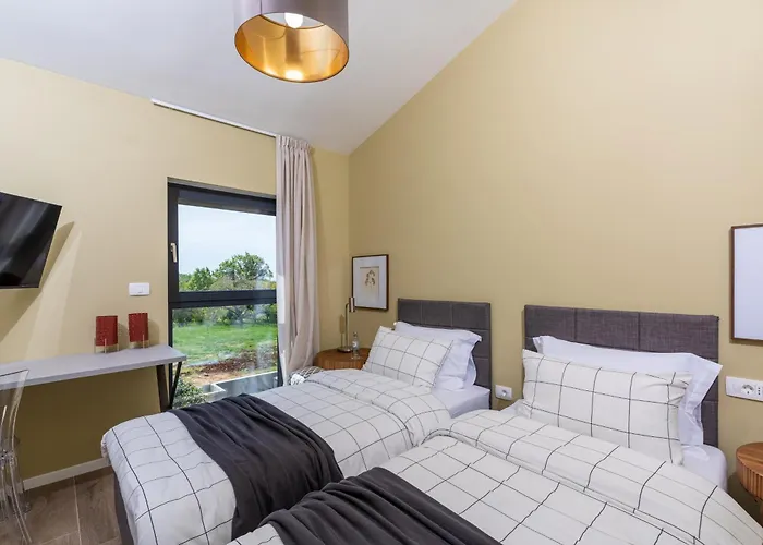 New Stylish Casa Melisa With 2 Gardens And Bbq Facilities! * Пореч