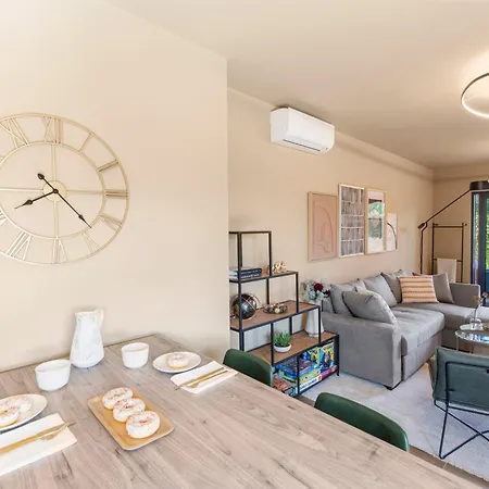 Holiday home New Stylish Casa Melisa With 2 Gardens And Bbq Facilities! *