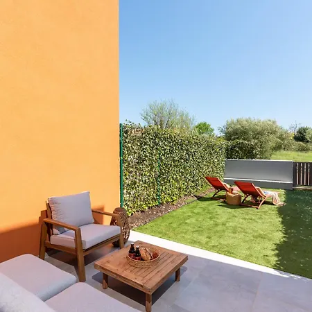 New Stylish Casa Melisa With 2 Gardens And Bbq Facilities! *